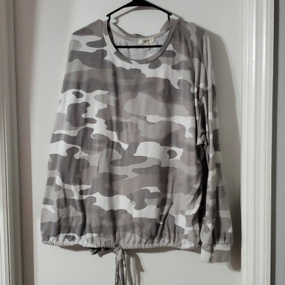 🐻   Como Blu Long Sleeve Shirt Size 3x